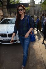 Sonali Bendre snapped in Mumbai on 18th Feb 2016